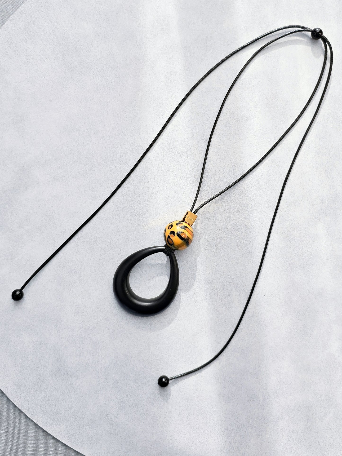 Collier Noémie E