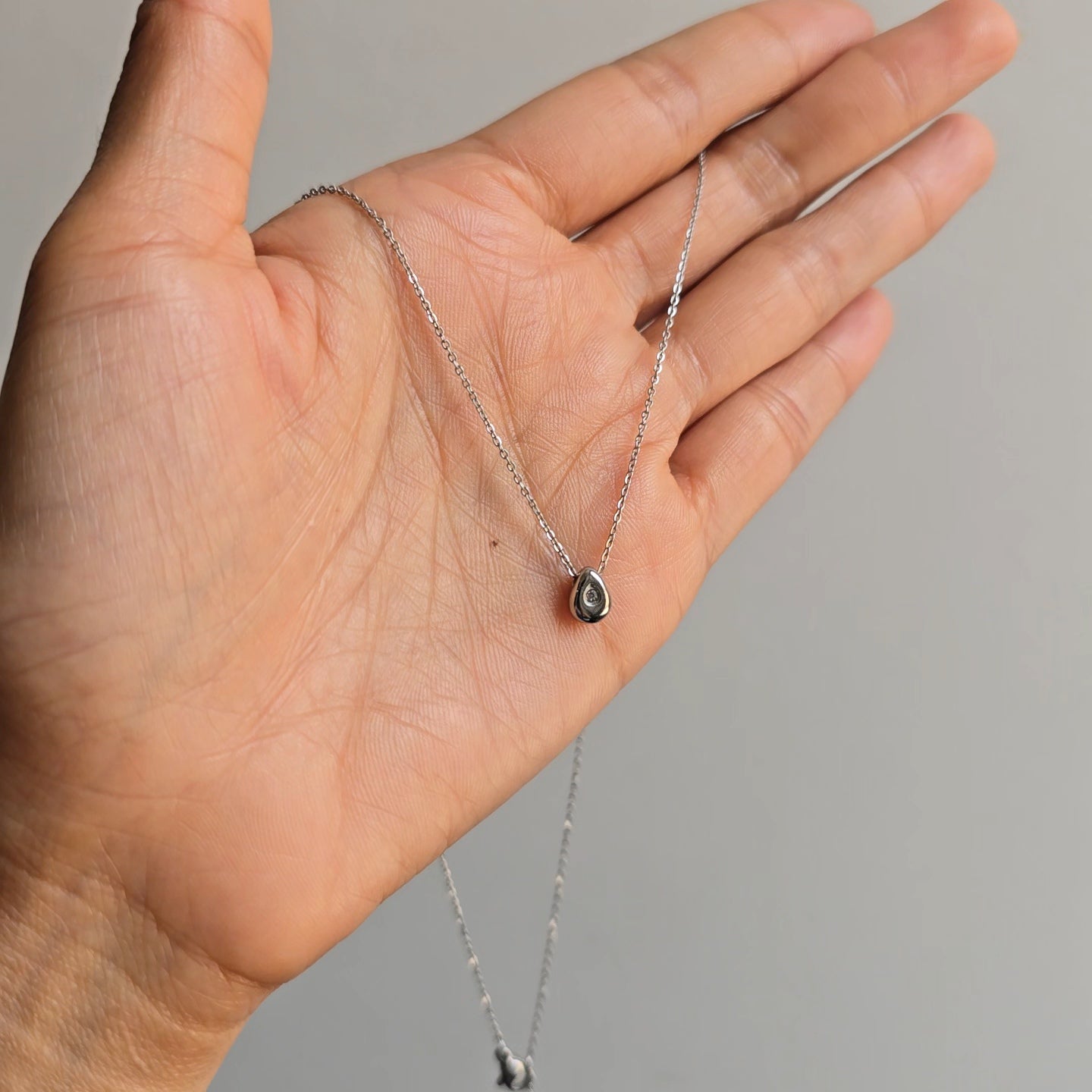 Maëlys — Collier Pendentif Goutte Argenté avec Zircon