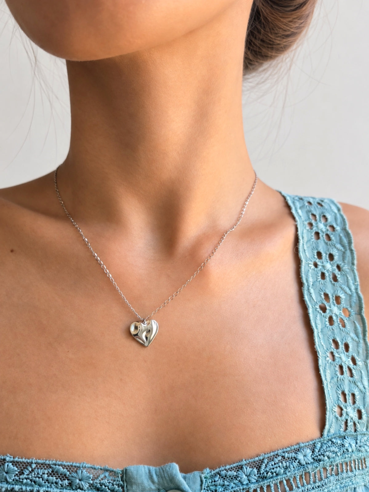Dévon — Collier Pendentif Cœur Argenté